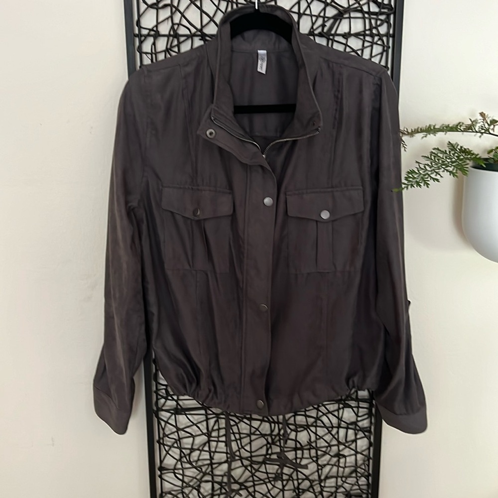 Brown jacket by Daisies in size Large